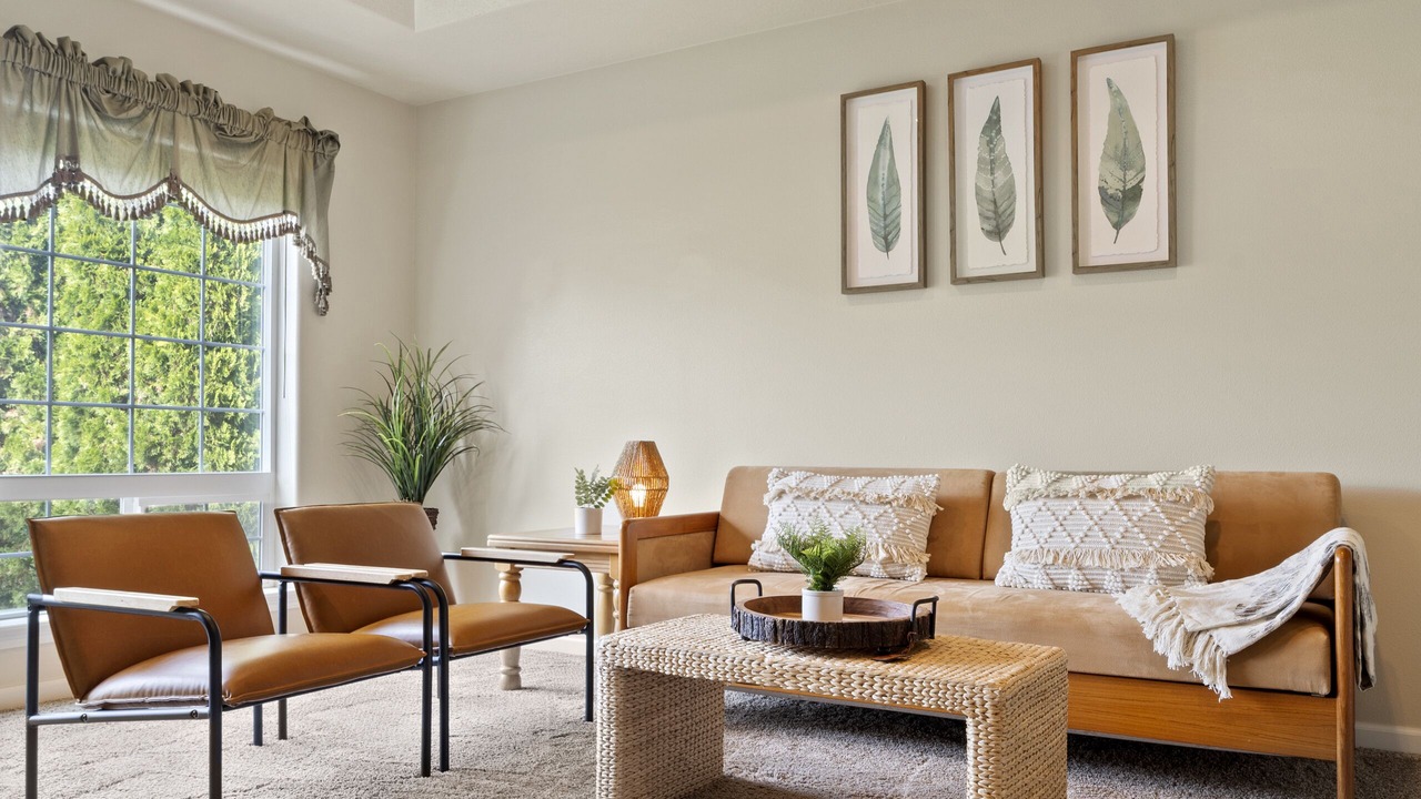 Photo of Livingroom in Medford