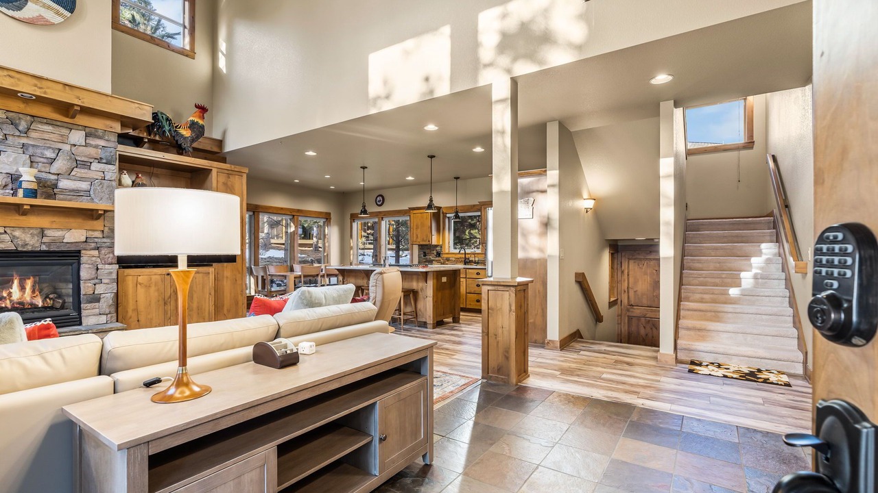 Photo of Livingroom in RiverWild