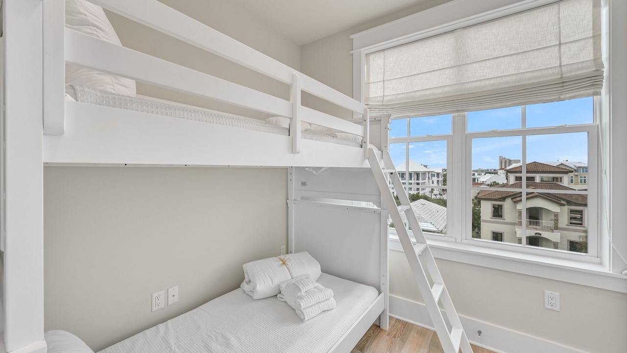 Photo of Bedroom in Seawalk Circle