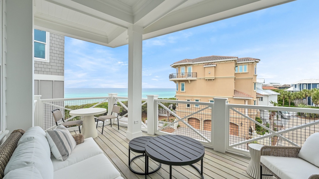 Photo of Patio Balcony in Seawalk Circle