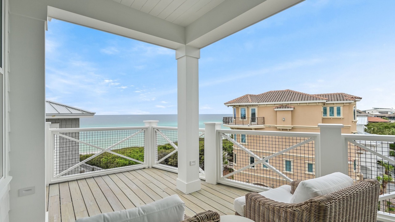 Photo of Patio Balcony in Seawalk Circle