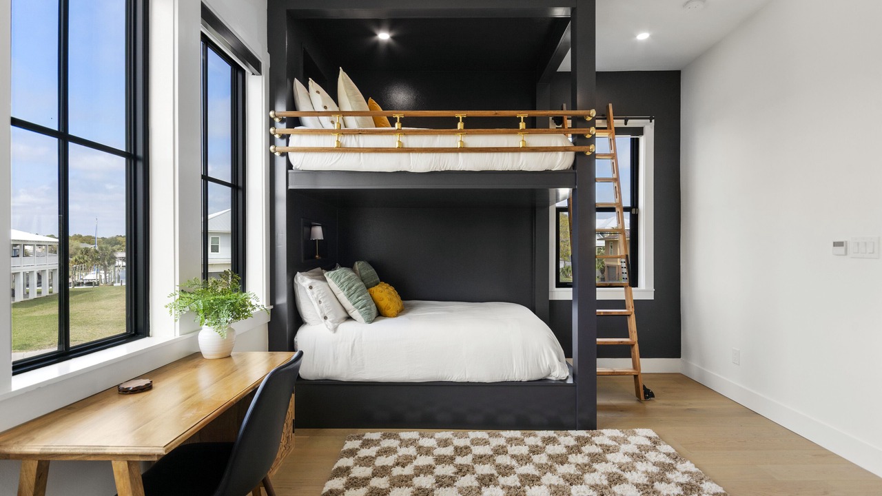 Photo of Bedroom in Ono Island