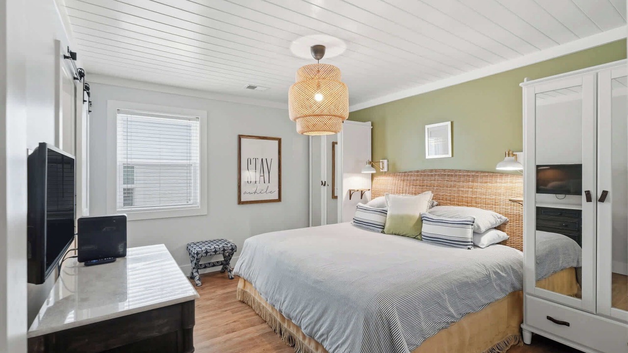 Photo of Bedroom in Seagrove Beach