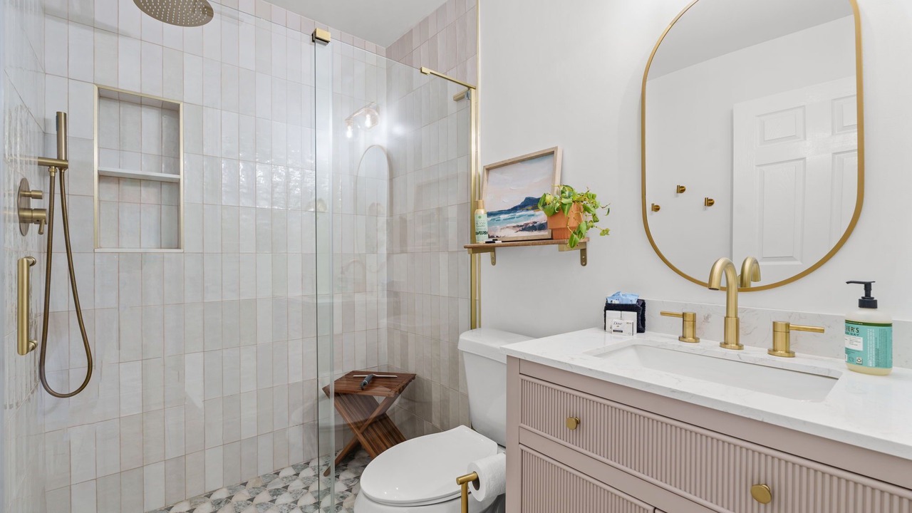 Photo of Bathroom in Sunnyside