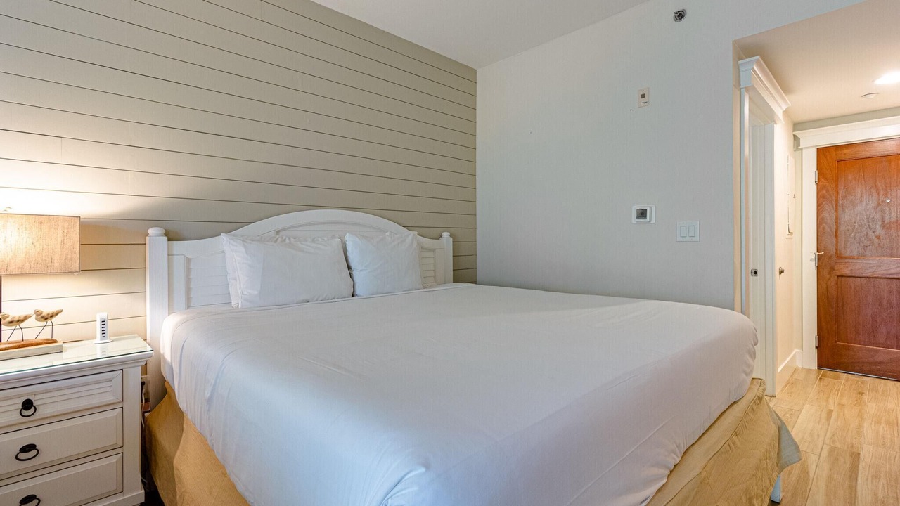 Photo of Bedroom in Baytowne Wharf