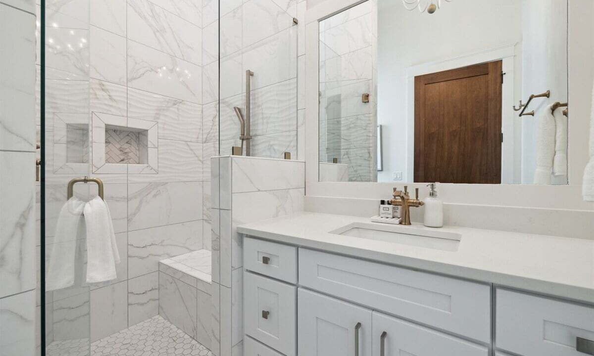 Photo of Bathroom in Inlet Beach