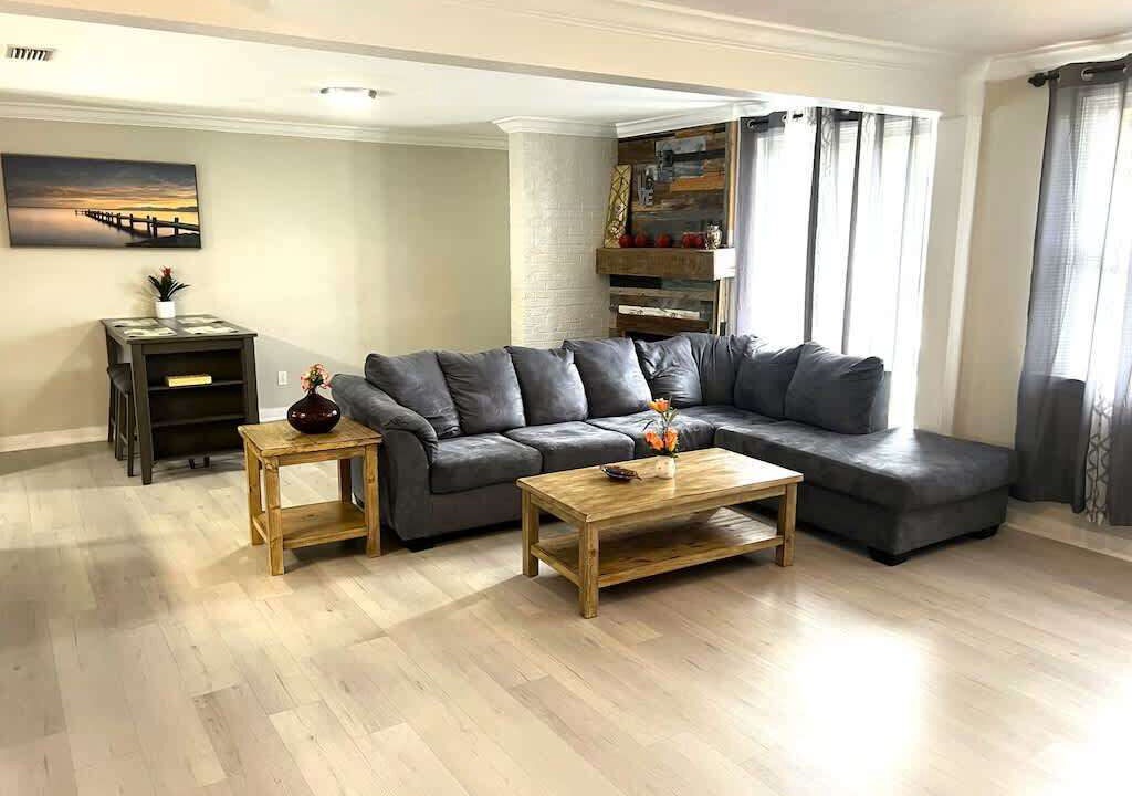 Photo of Livingroom in South Pensacola