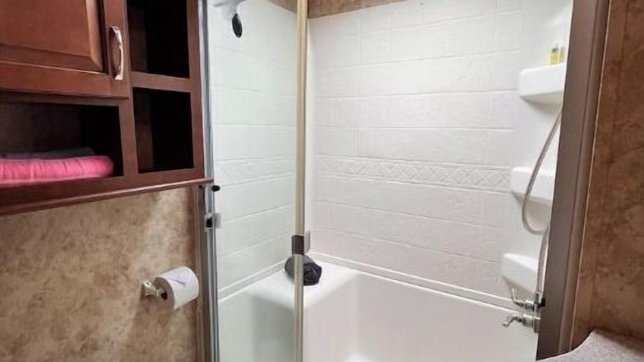 Photo of Bathroom in Ono Island