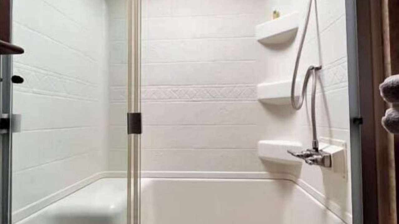 Photo of Bathroom in Ono Island