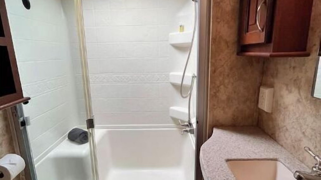 Photo of Bathroom in Ono Island