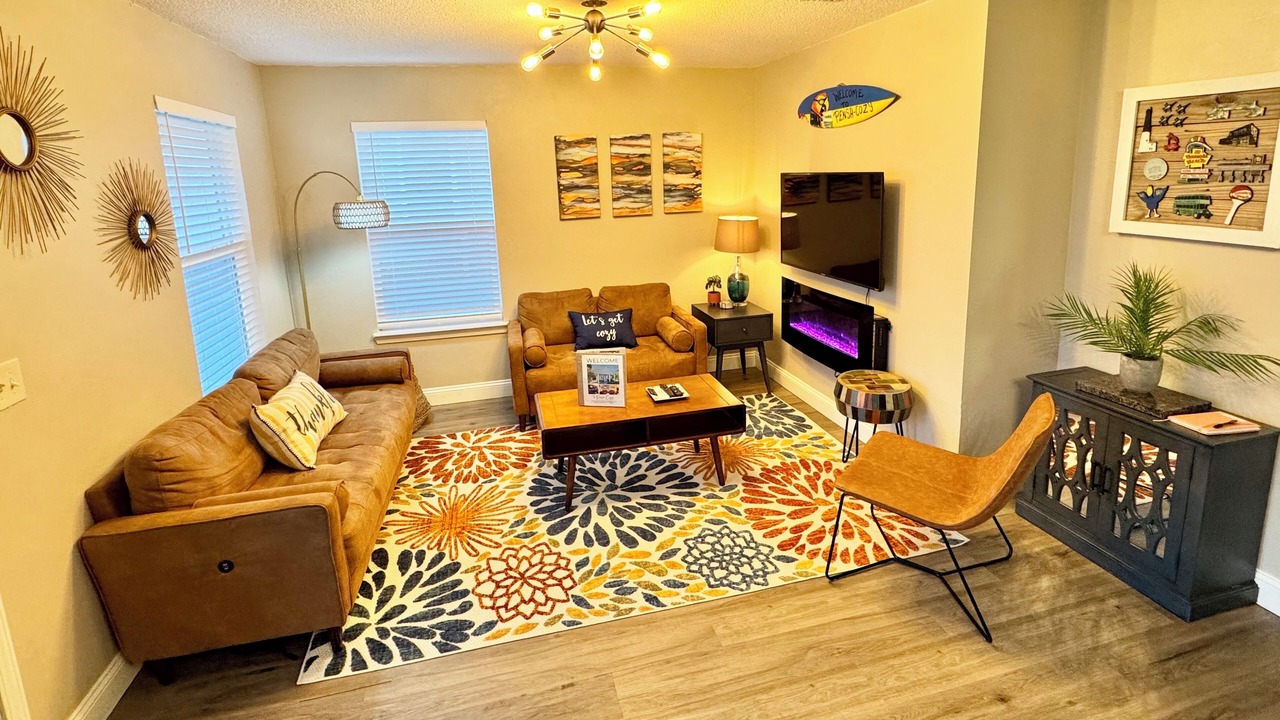 Photo of Livingroom in Downtown