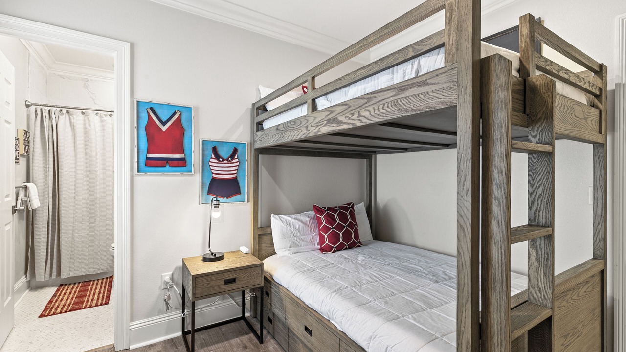 Photo of Bedroom in Villa Lago