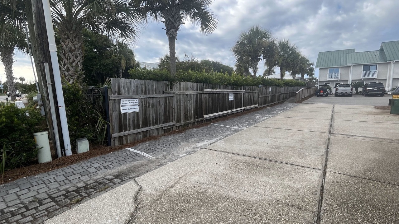 Photo of Others in White's Gulfview