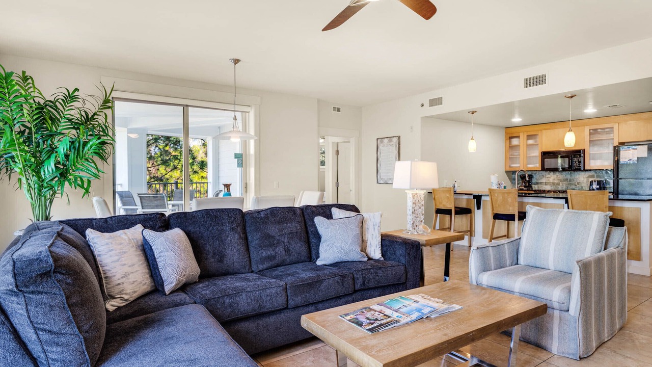 Photo of Livingroom in Baytowne Wharf