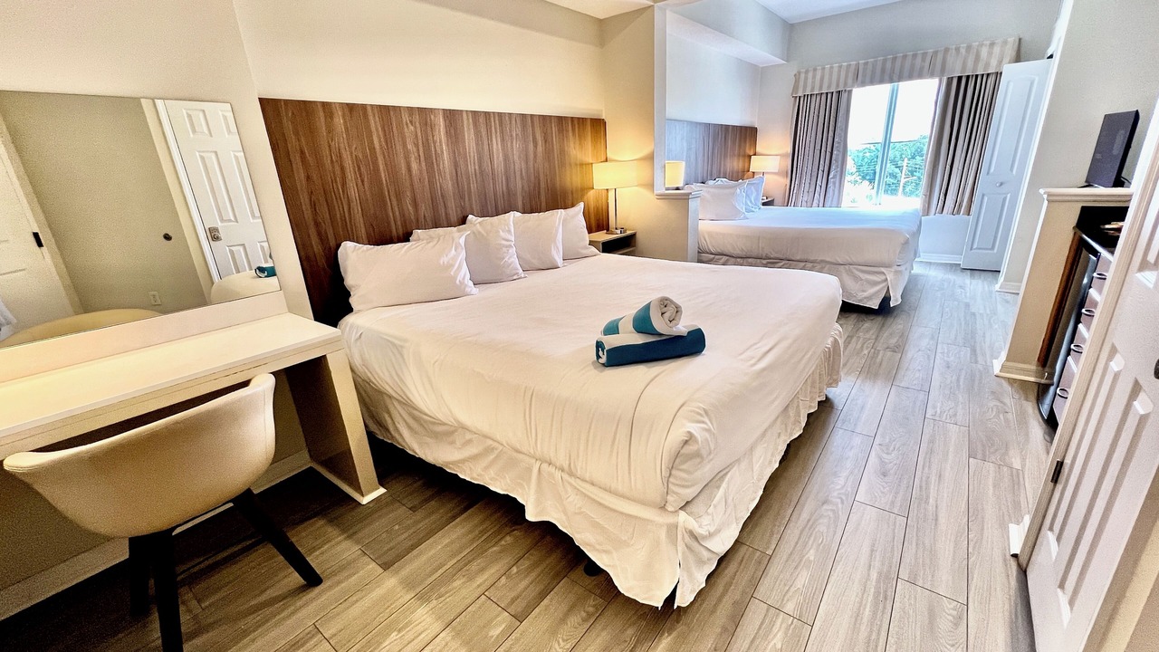 Photo of Bedroom in Florida Center