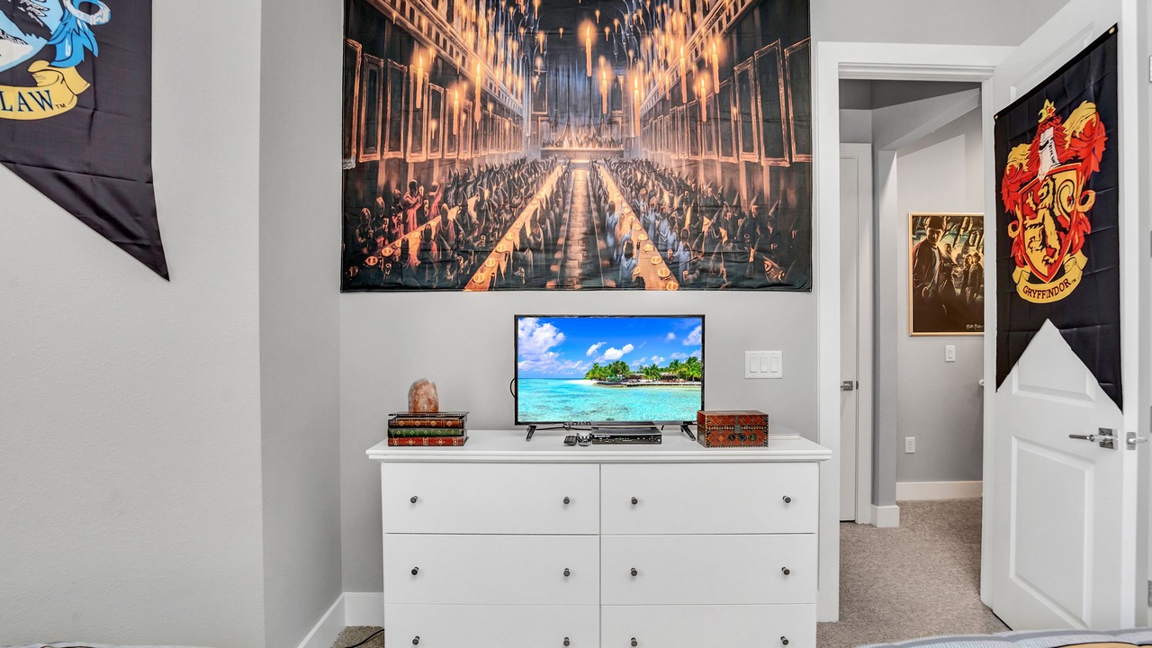 Photo of Bedroom in Crestwynd Bay