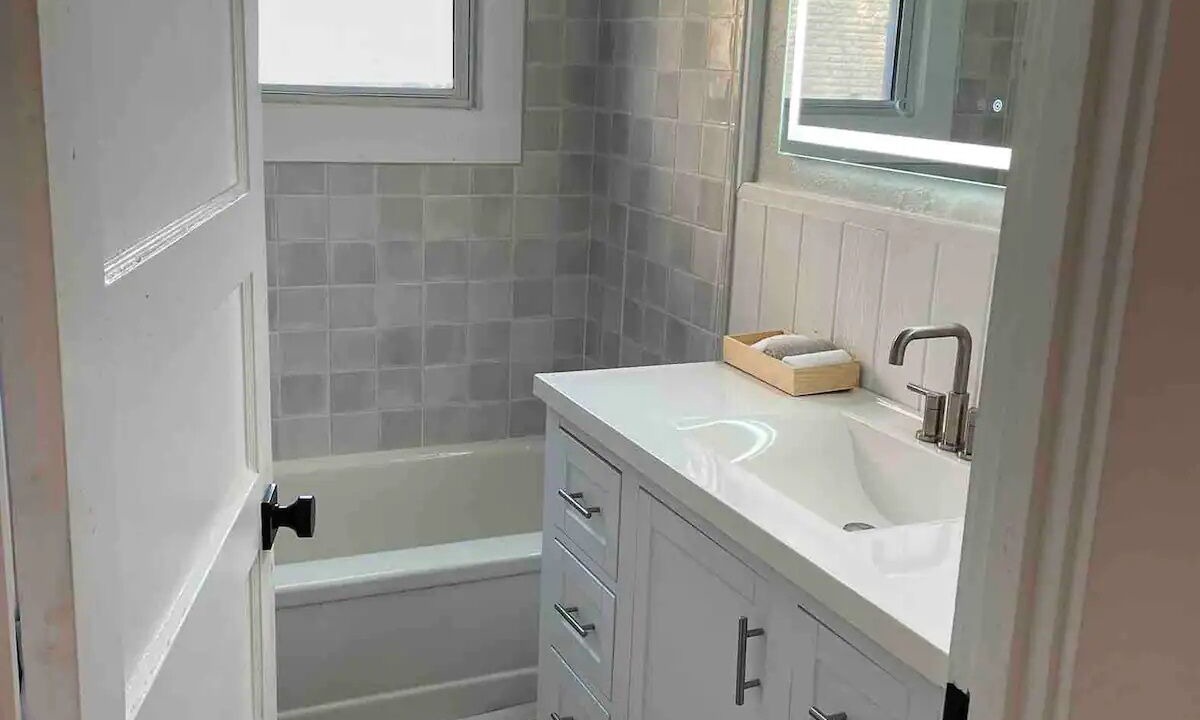 Photo of Bathroom in East Pensacola Heights