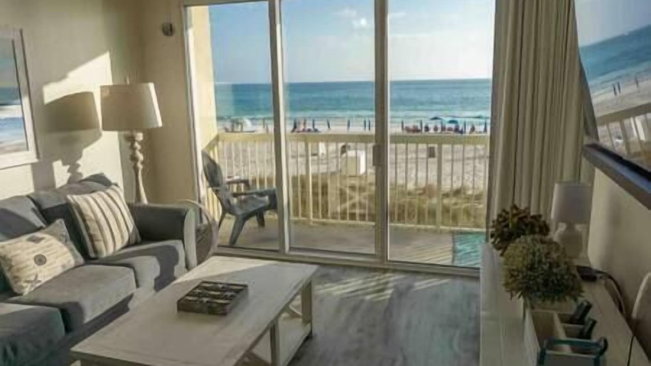 Photo of Bedroom in Miramar Beach