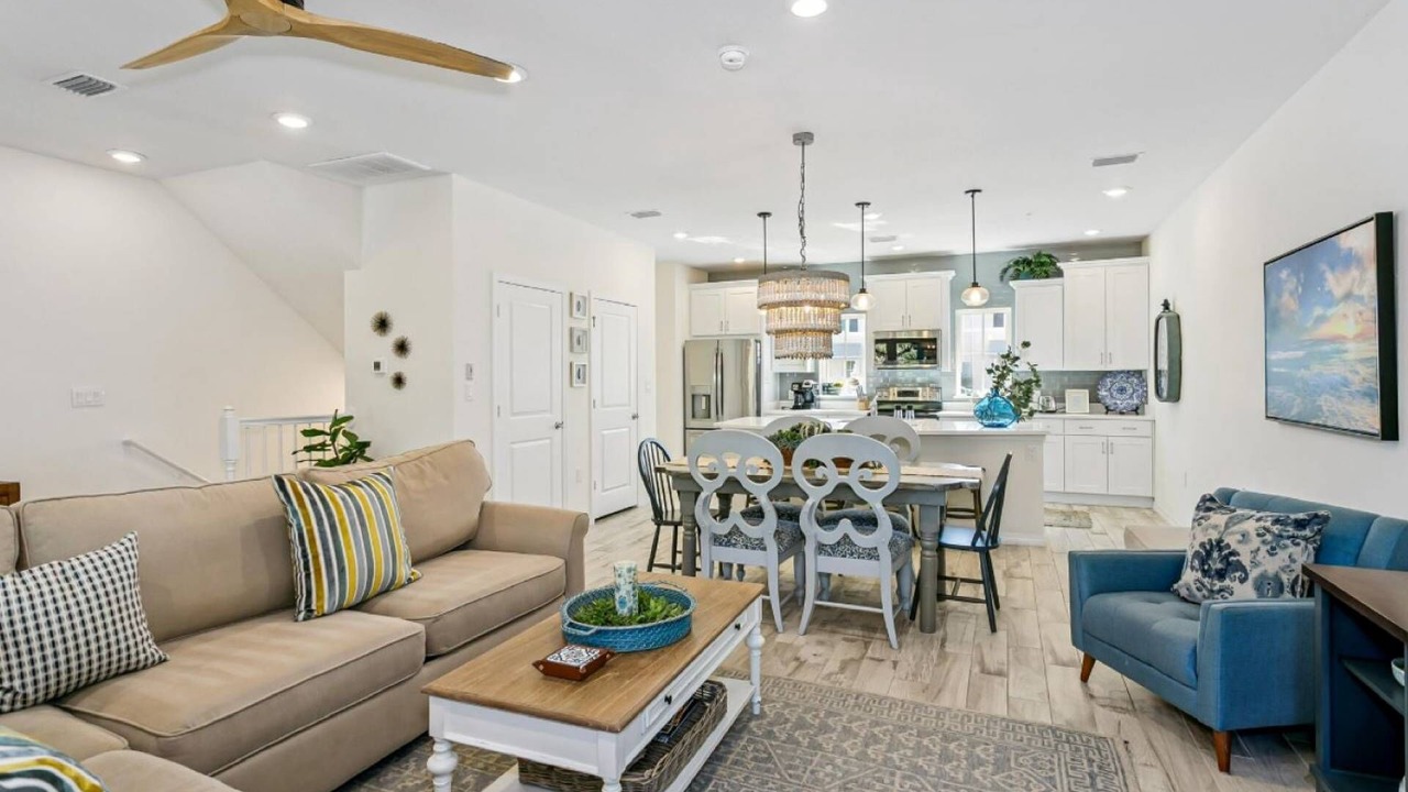 Photo of Livingroom in Ono Island