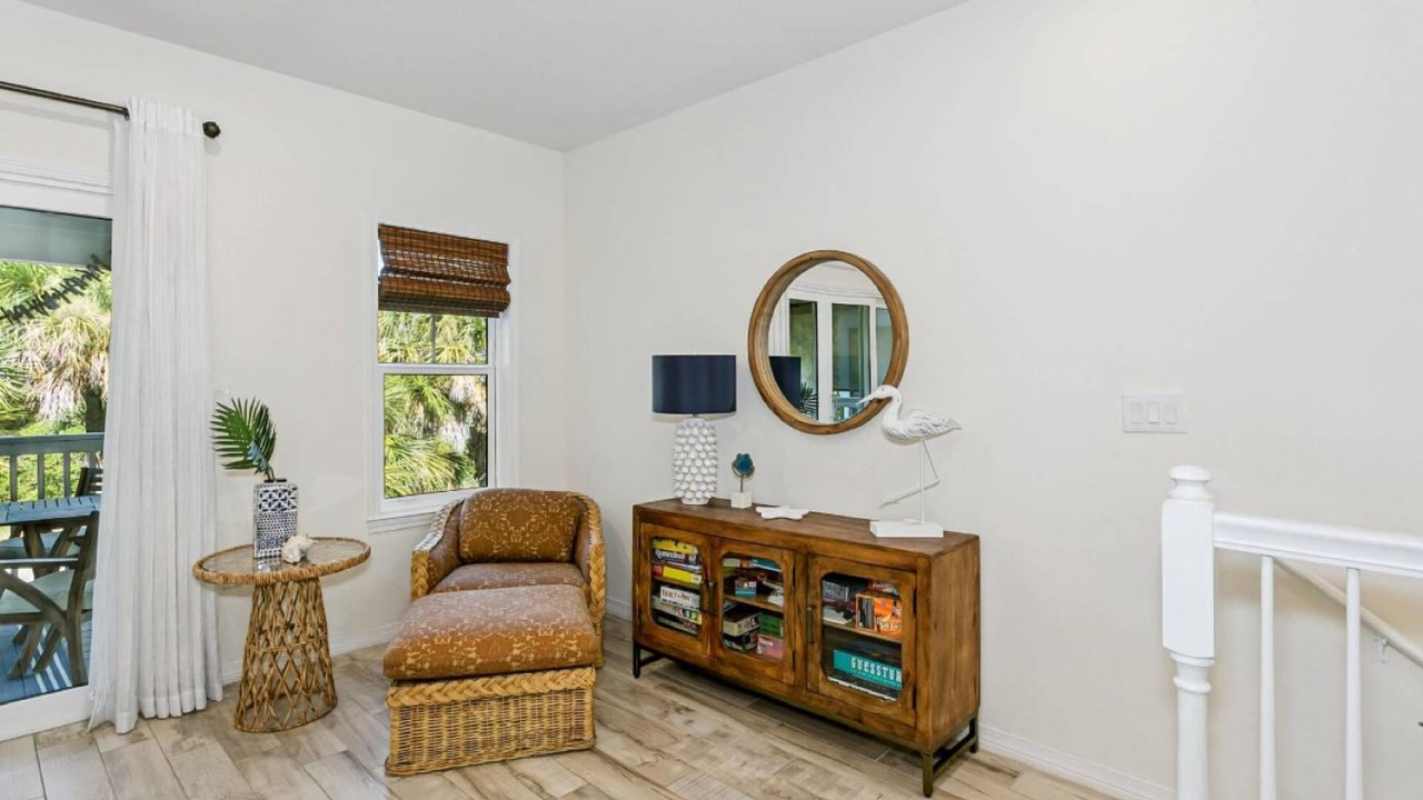 Photo of Livingroom in Ono Island