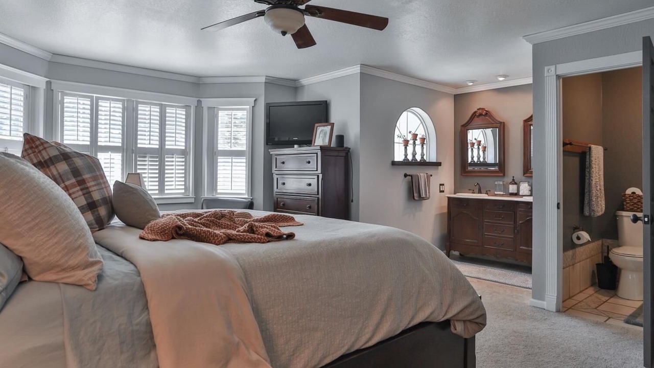 Photo of Bedroom in Pollock Pines