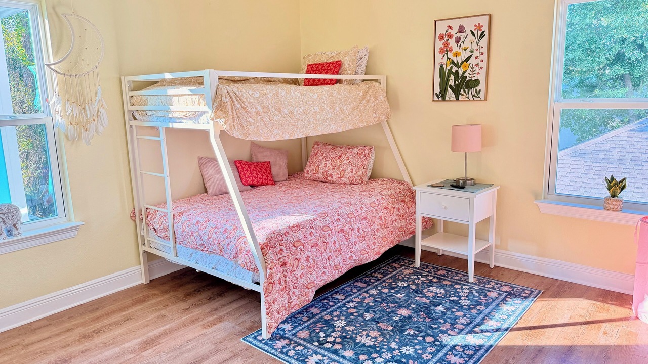 Photo of Bedroom in Downtown
