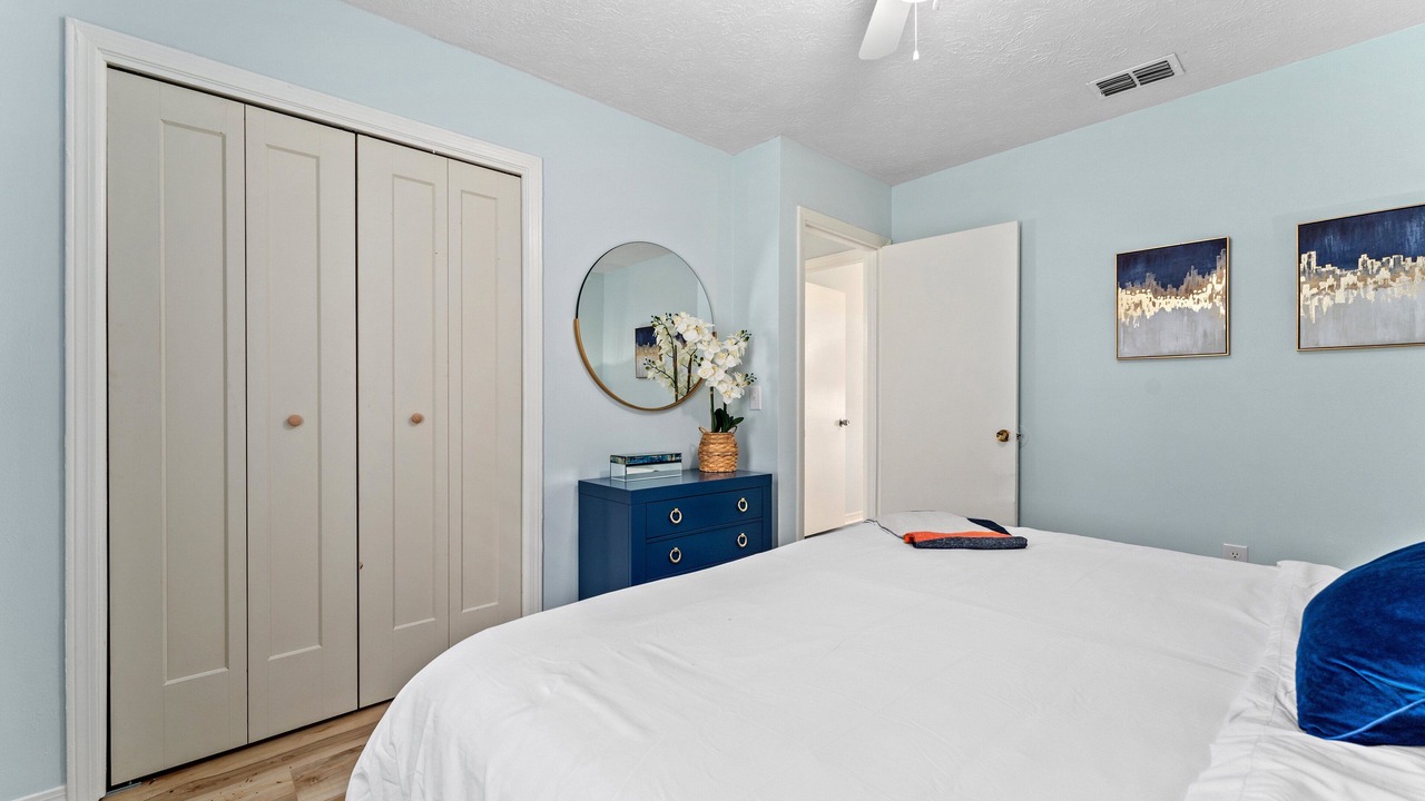 Photo of Bedroom in Holiday Beach