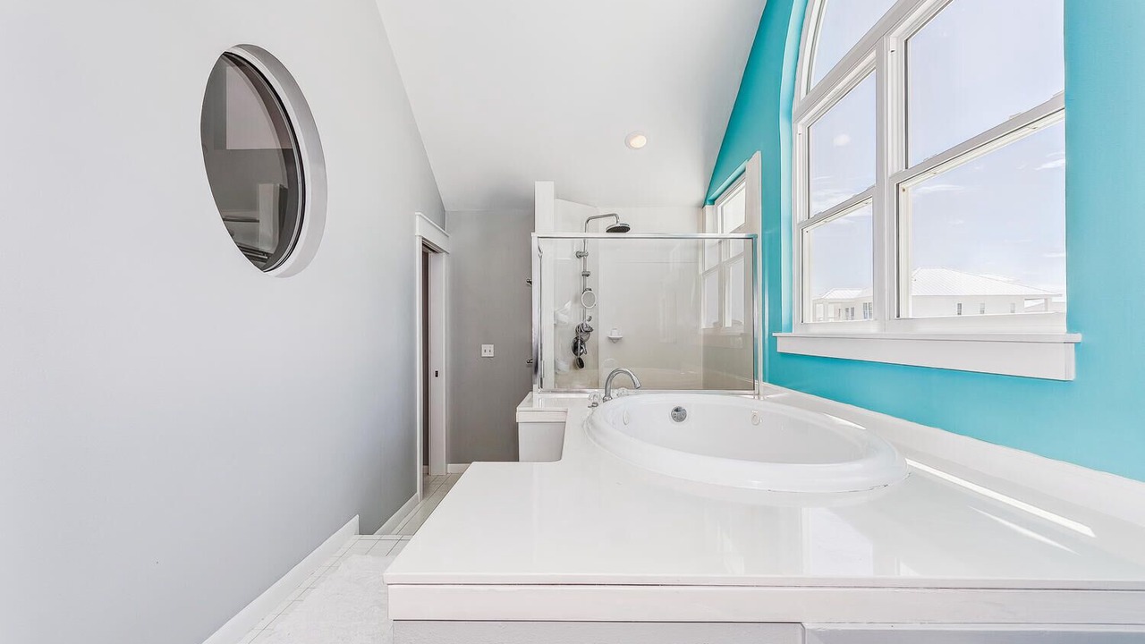 Photo of Bathroom in Navarre Beach