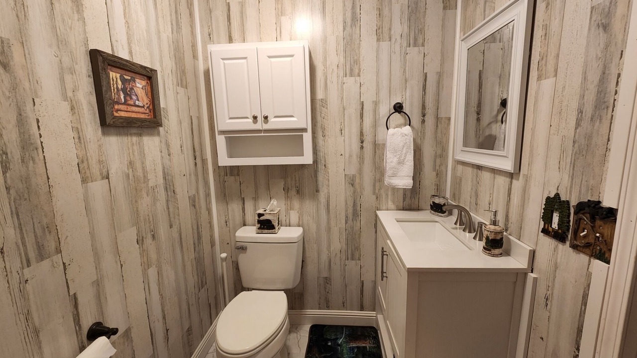 Photo of Bathroom in Rocky Grove