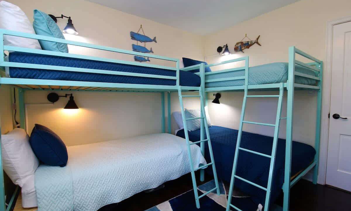 Photo of Bedroom in Navy Point