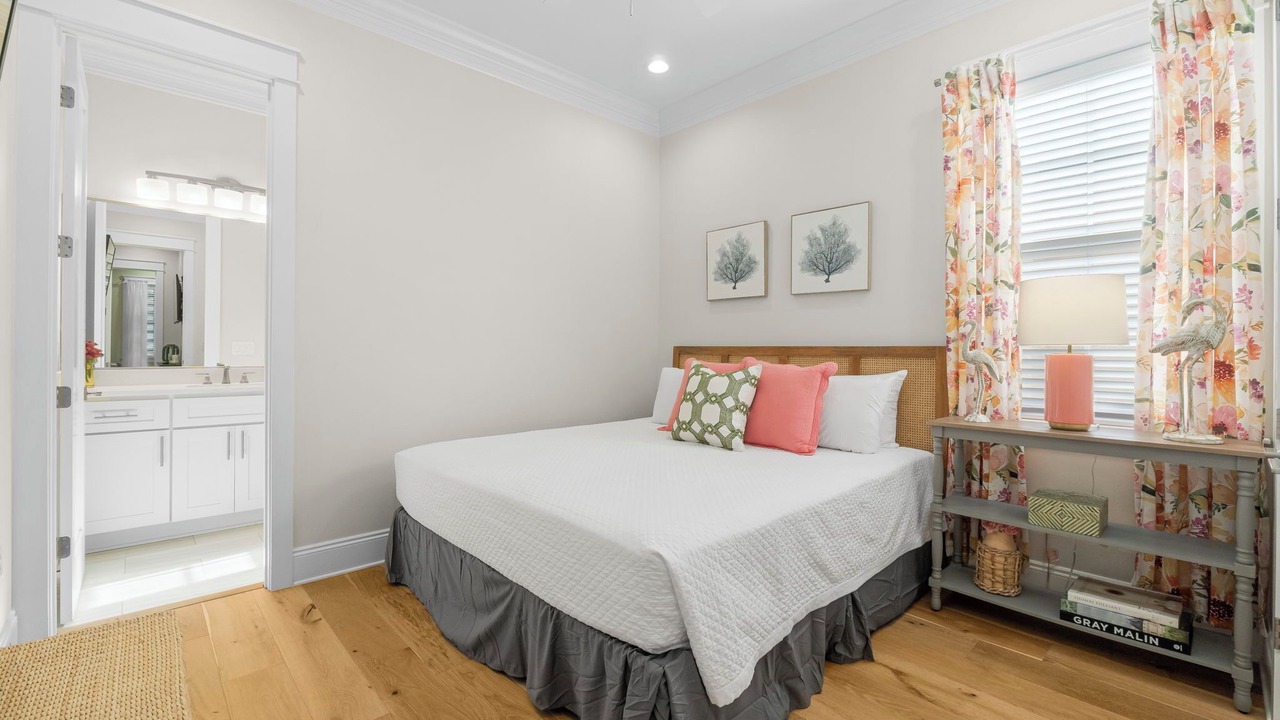 Photo of Bedroom in Villa Lago