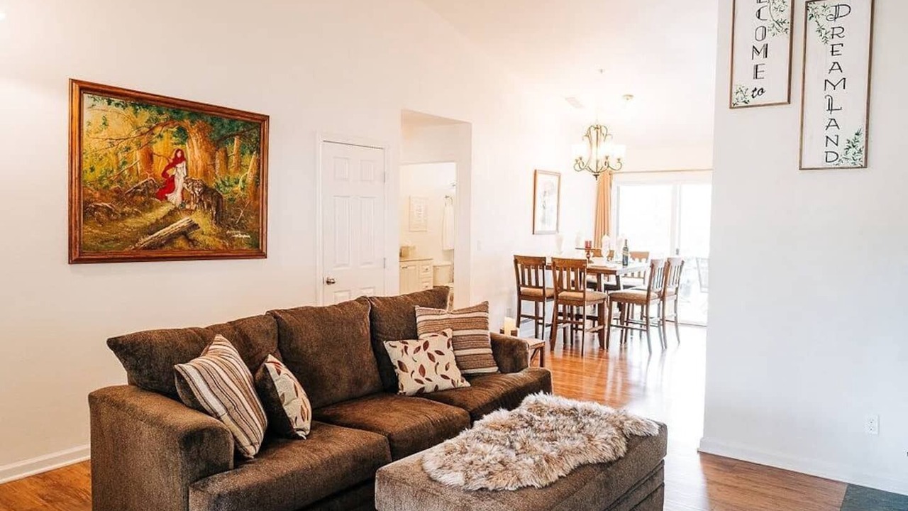 Photo of Livingroom in Oakhurst