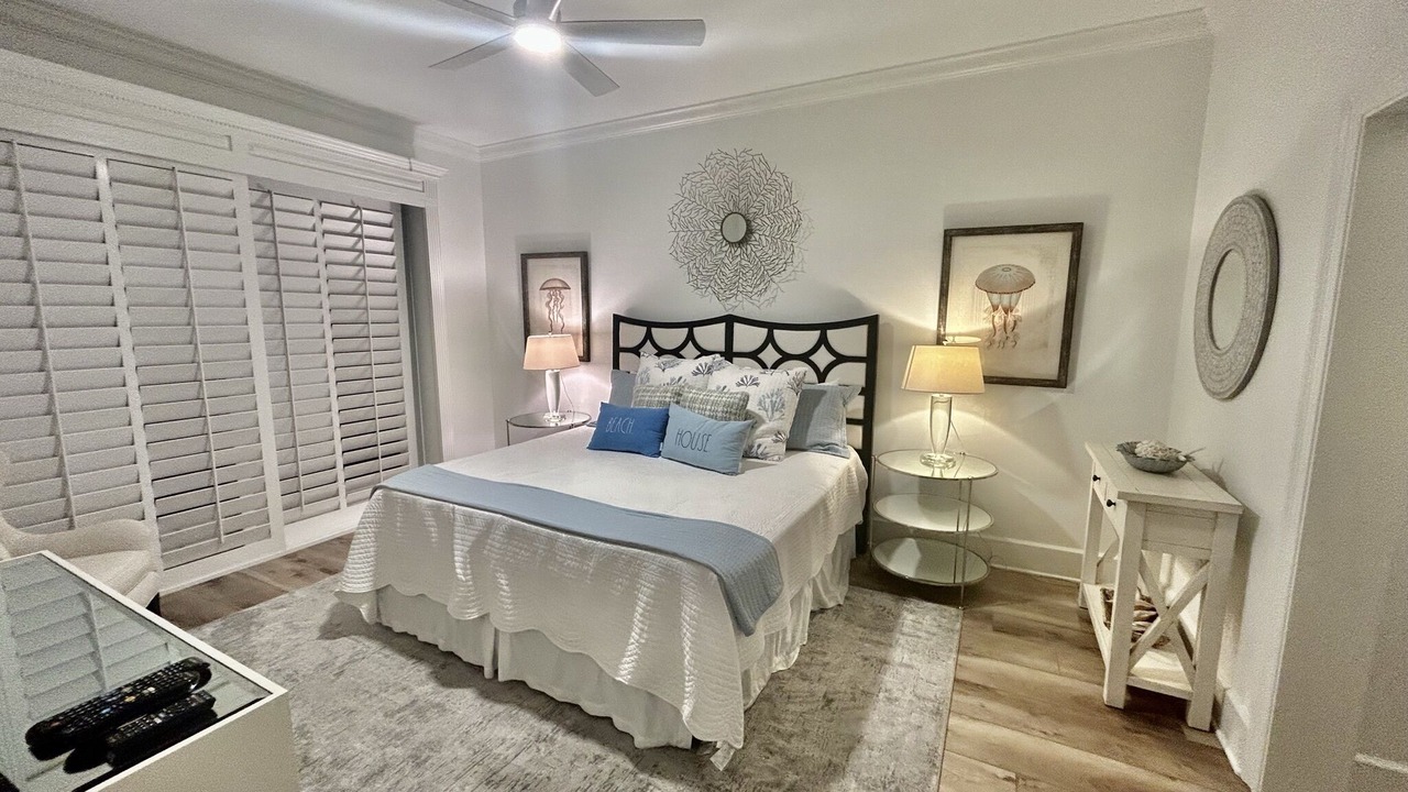 Photo of Bedroom in Santa Rosa Beach