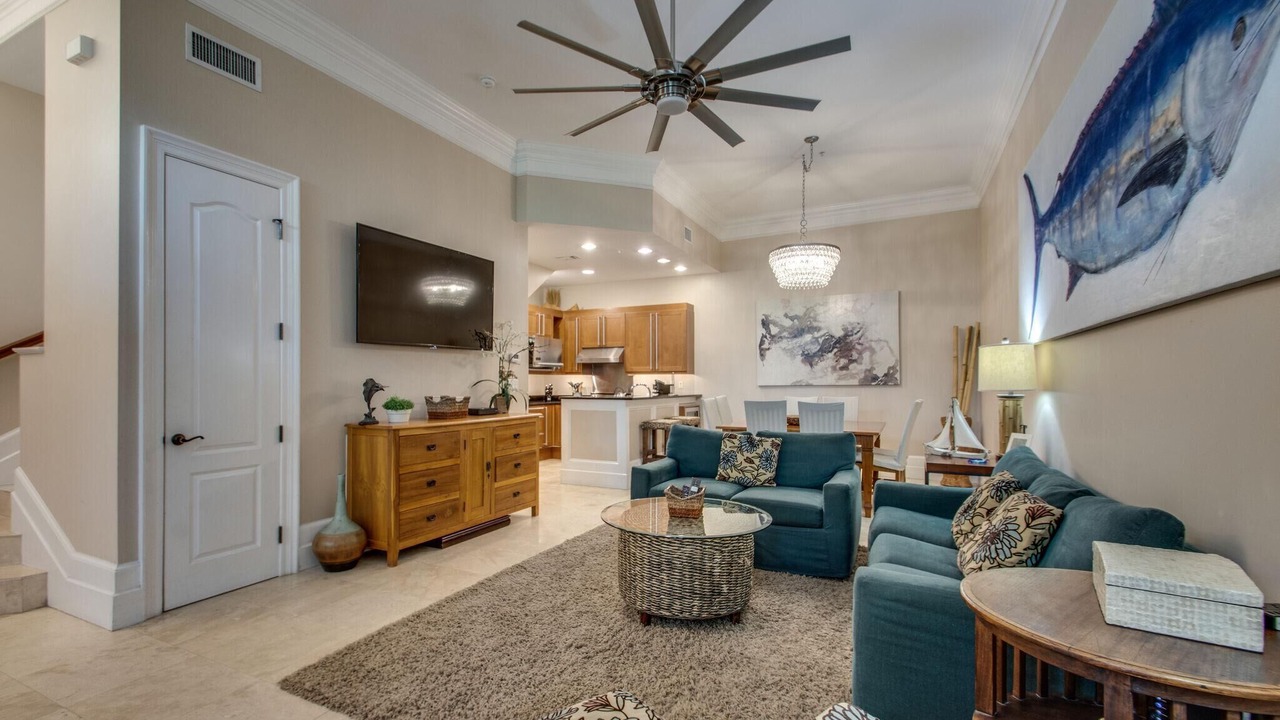 Photo of Livingroom in Baytowne Wharf