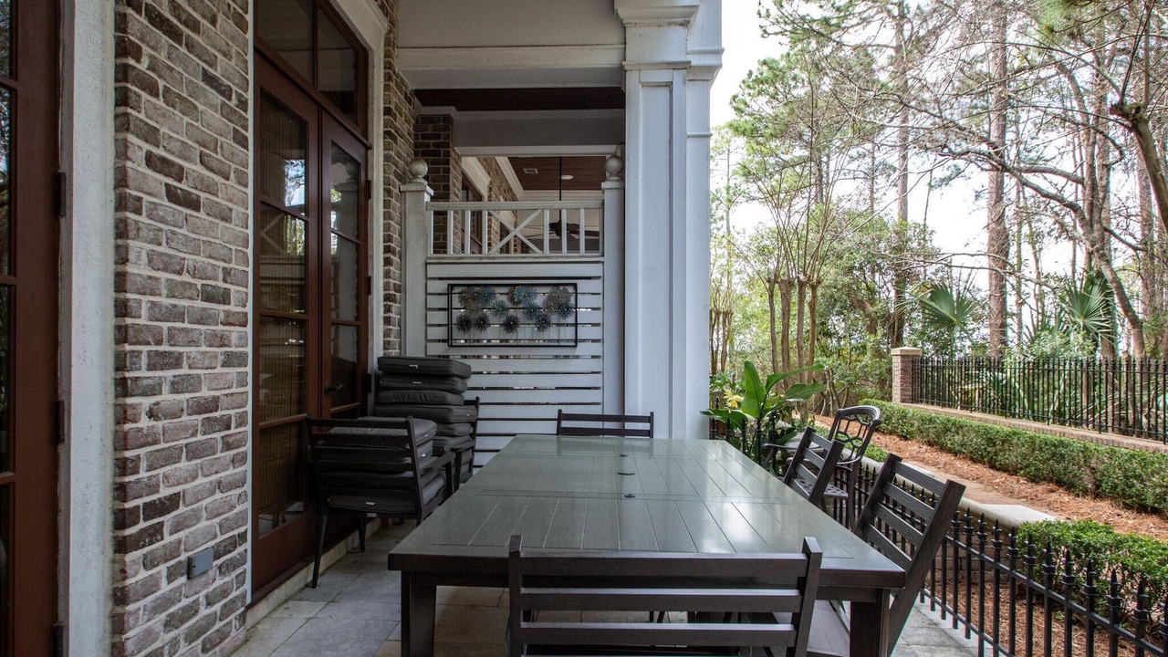 Photo of Outdoor in Baytowne Wharf