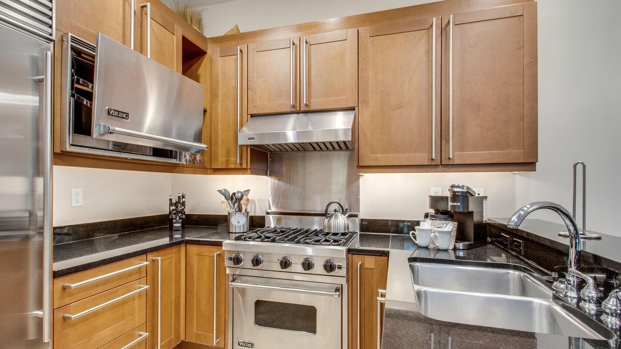 Photo of Kitchen in Baytowne Wharf