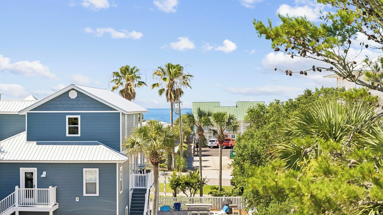 Photo of Others in White's Gulfview