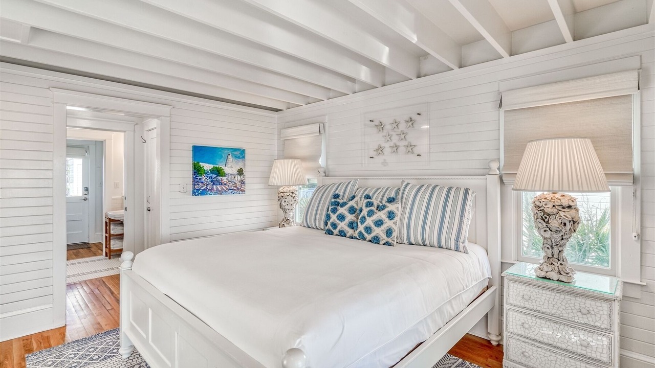 Photo of Bedroom in Seaside