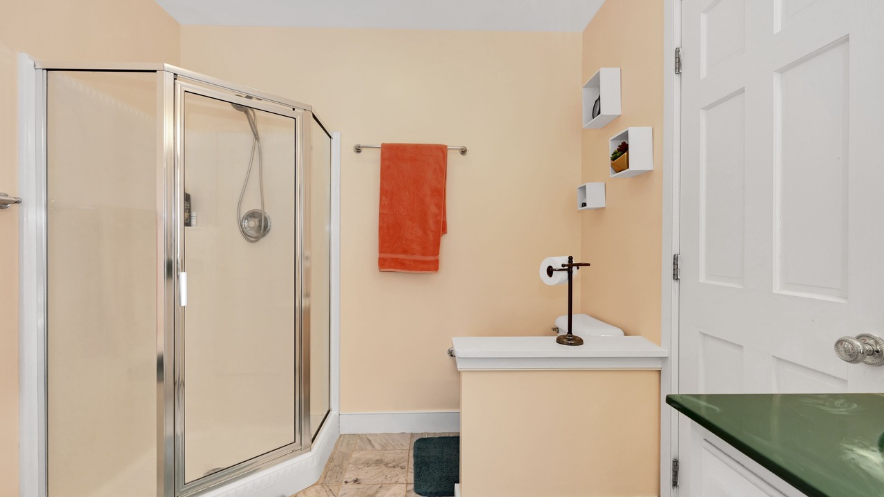 Photo of Bathroom in Adamstown