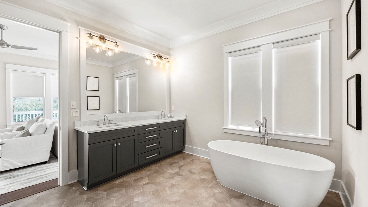 Photo of Bathroom in Seacrest