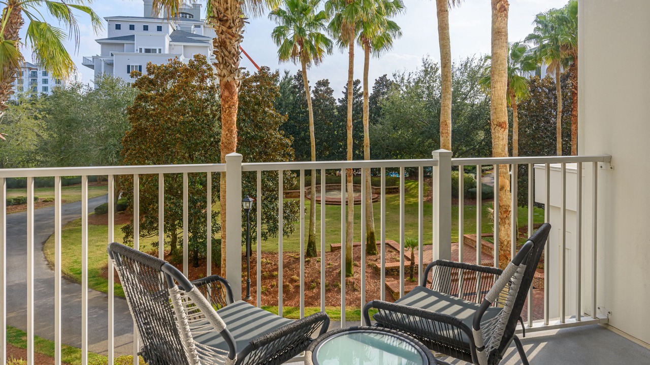 Photo of Patio Balcony in Baytowne Wharf