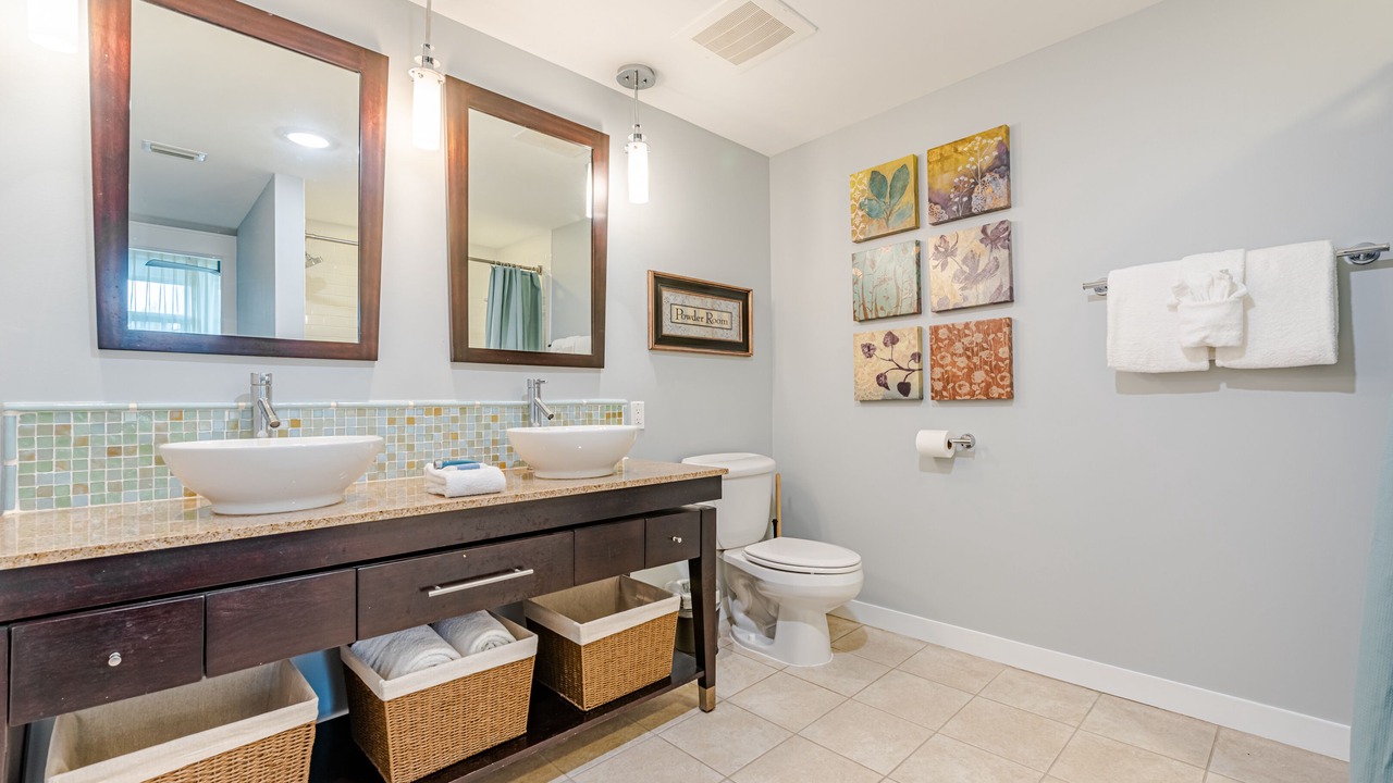 Photo of Bathroom in Baytowne Wharf