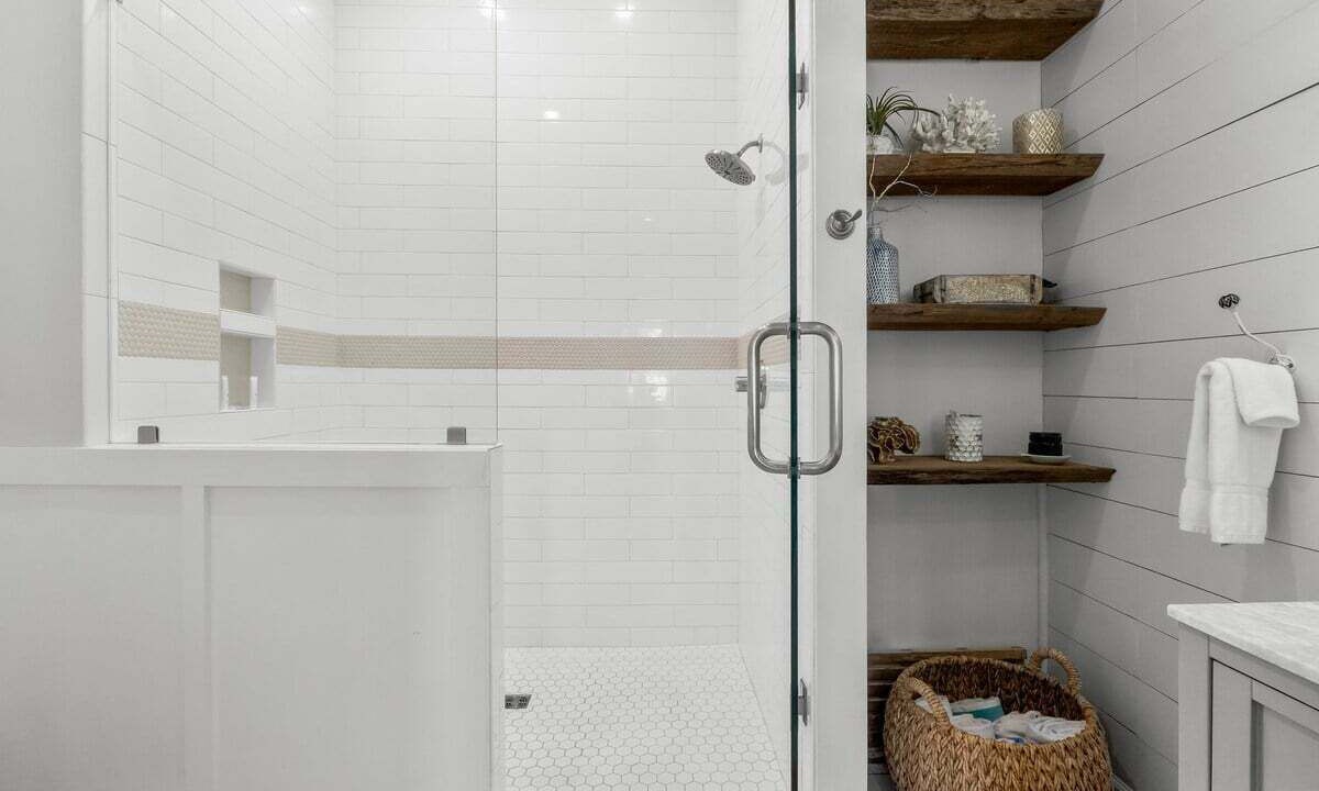 Photo of Bathroom in Seacrest Beach