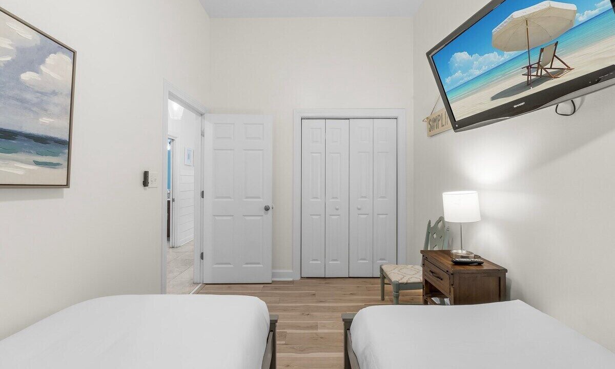 Photo of Bedroom in Seacrest Beach