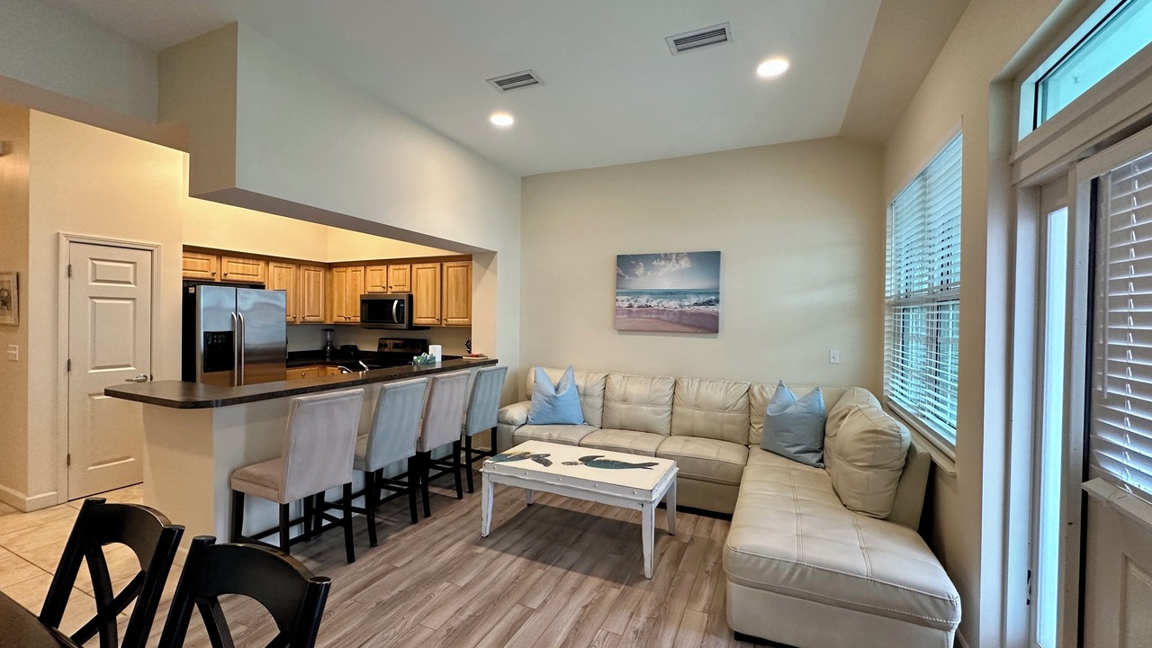 Photo of Livingroom in Ono Island