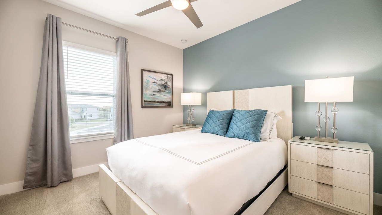 Photo of Bedroom in Bay Lake