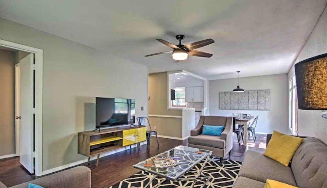 Photo of Livingroom in Bella Vista