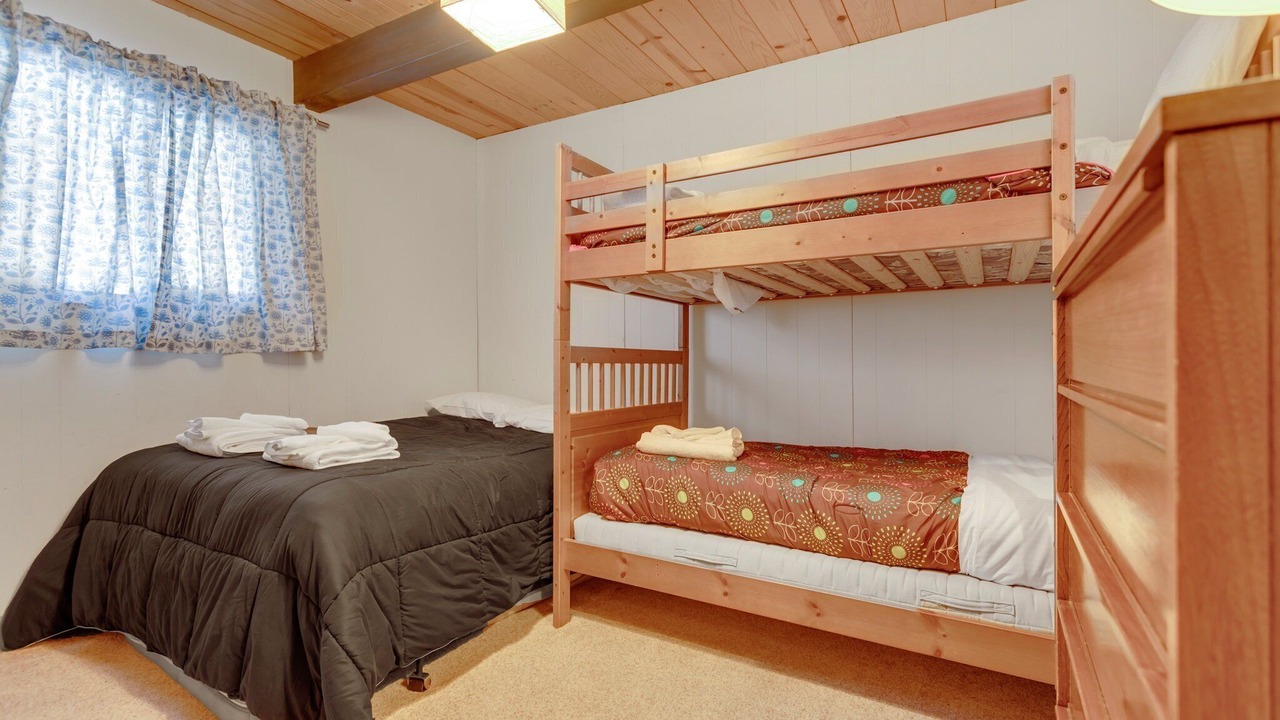 Photo of Bedroom in Bear Valley