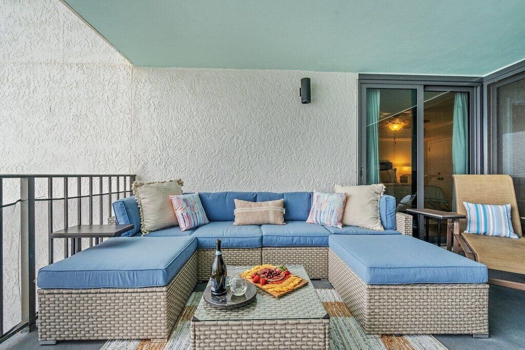 Photo of Patio Balcony in Biltmore Beach