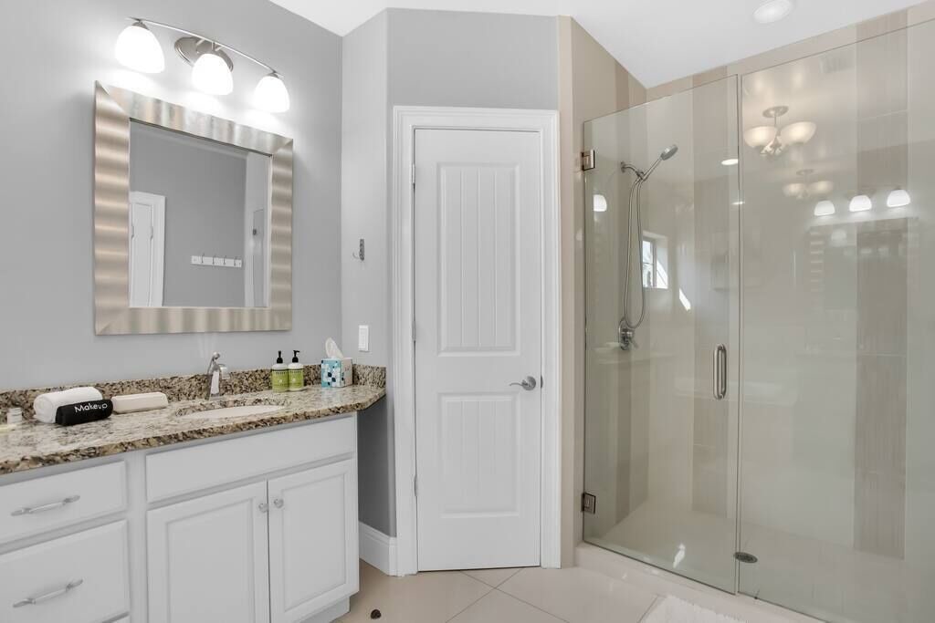 Photo of Bathroom in Villa Lago
